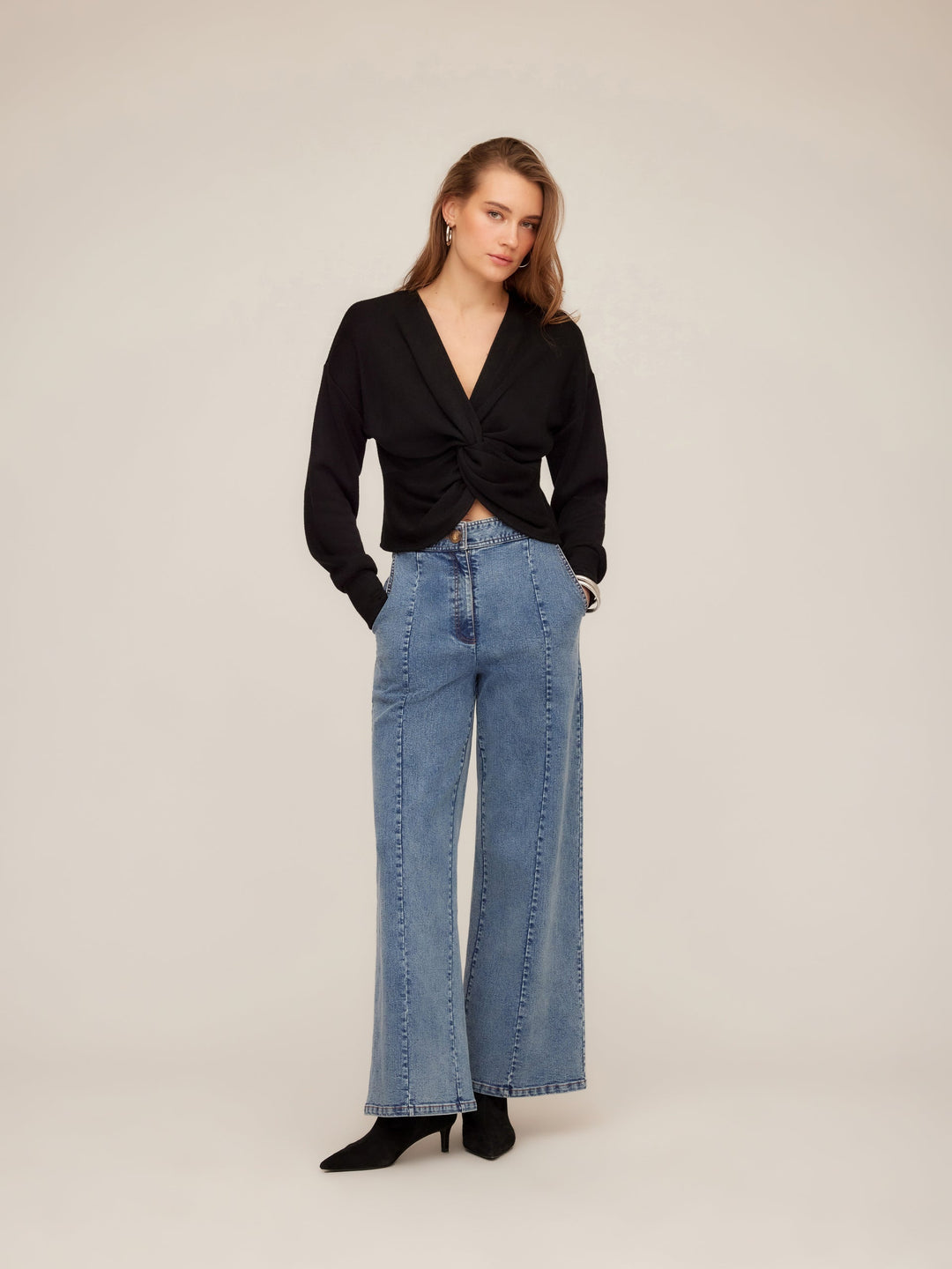 Krista Twist Front Top